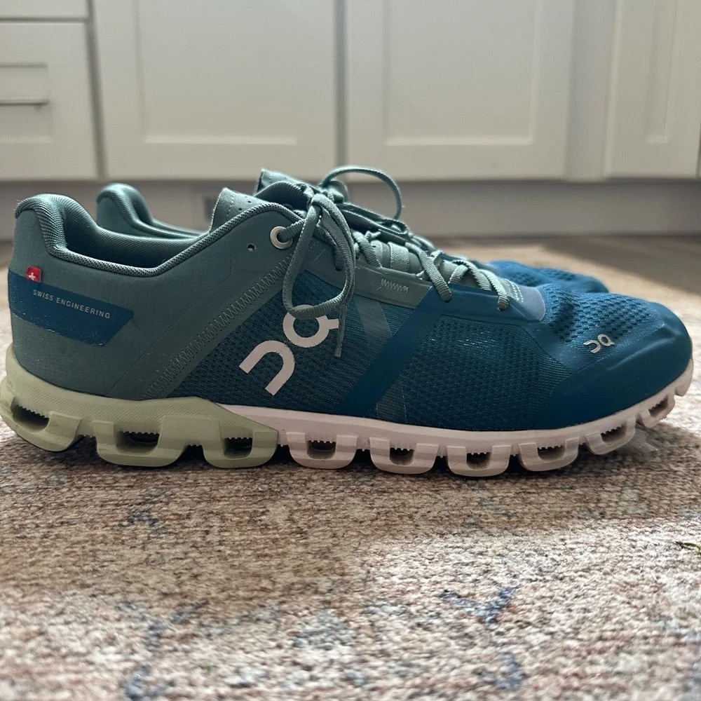 On Running Men's Teal and Green Cloudflow Running Sneakers